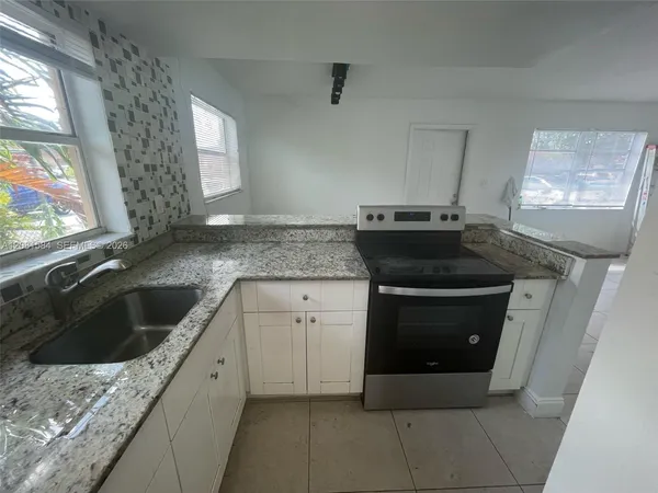 $2,100 | 7941 Southwest 10th Street, Unit A, North Lauderdale, FL 33068