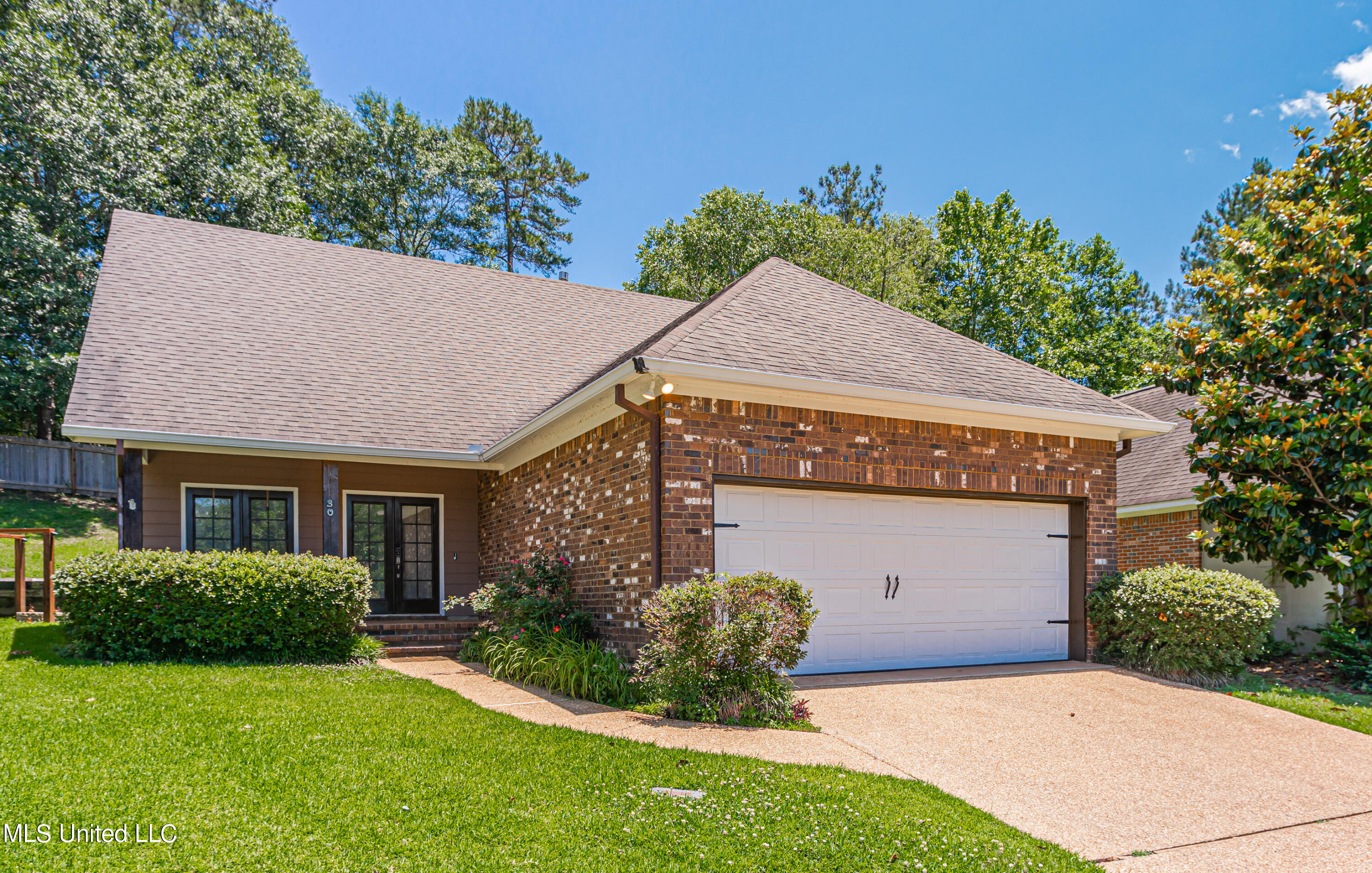 30 Azalea Place Brandon, MS 39047 - Photo 1 of 41 926A7812