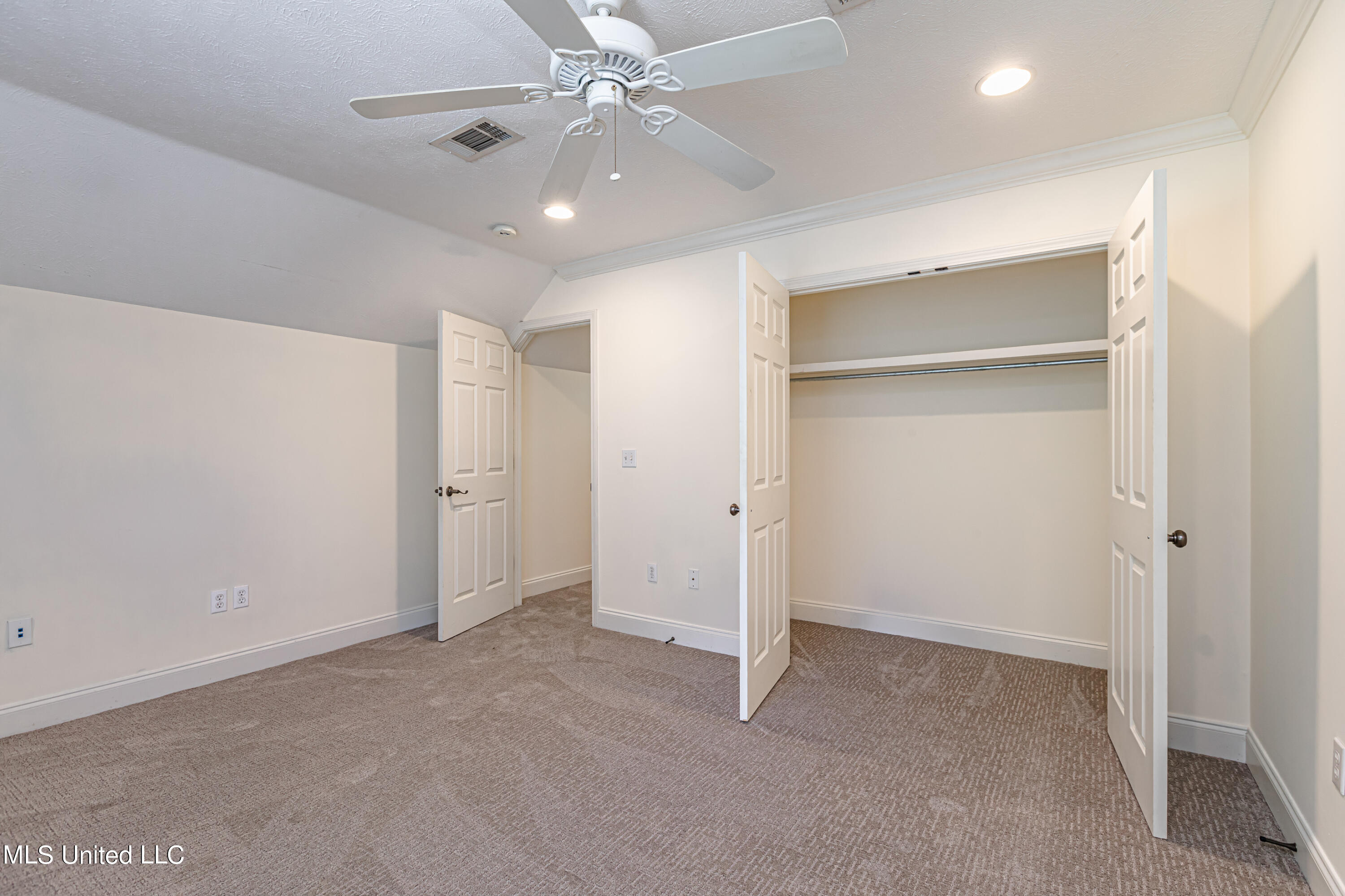 30 Azalea Place Brandon, MS 39047 - Photo 36 of 41 926A7865