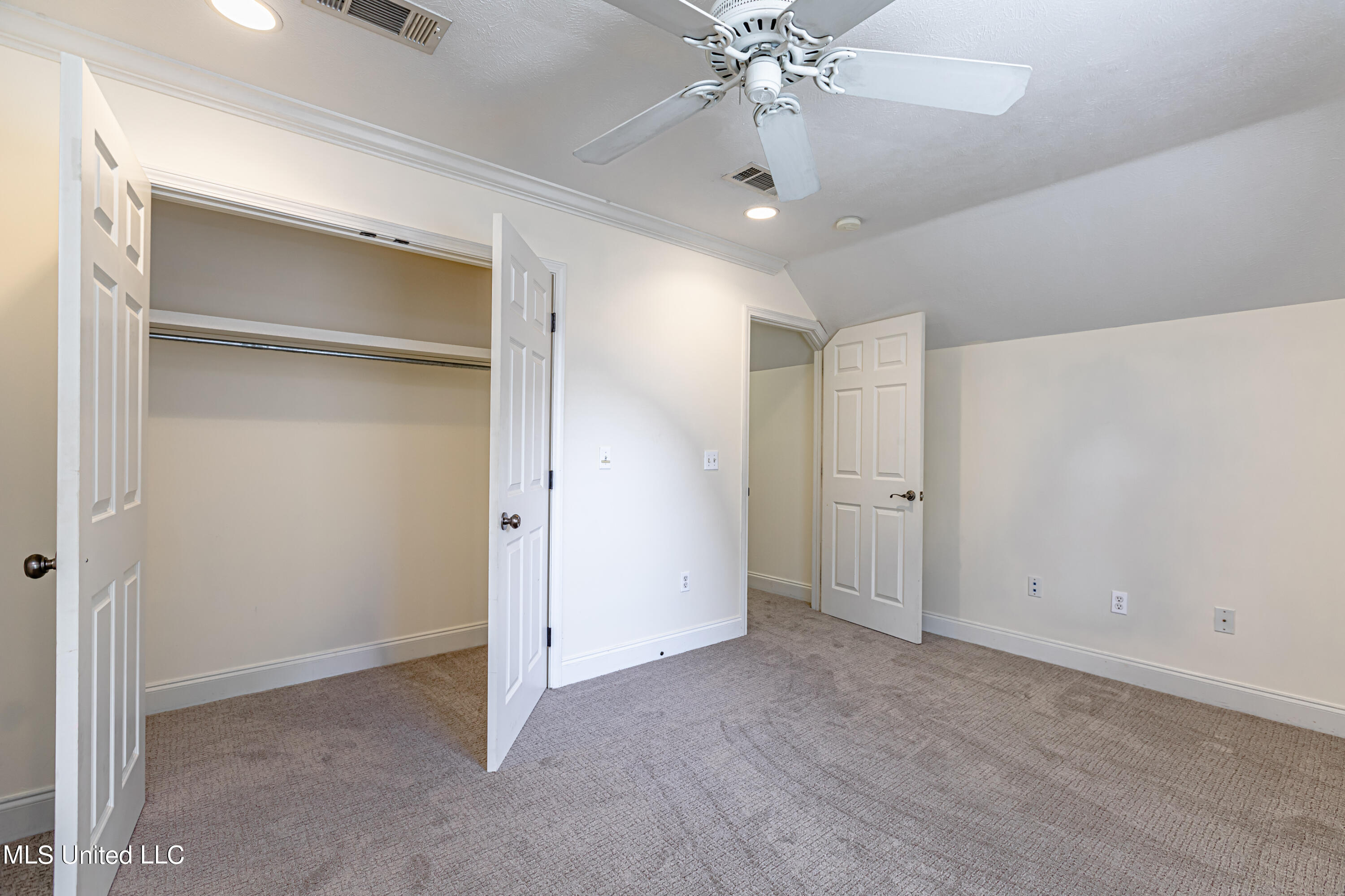 30 Azalea Place Brandon, MS 39047 - Photo 39 of 41 926A7869