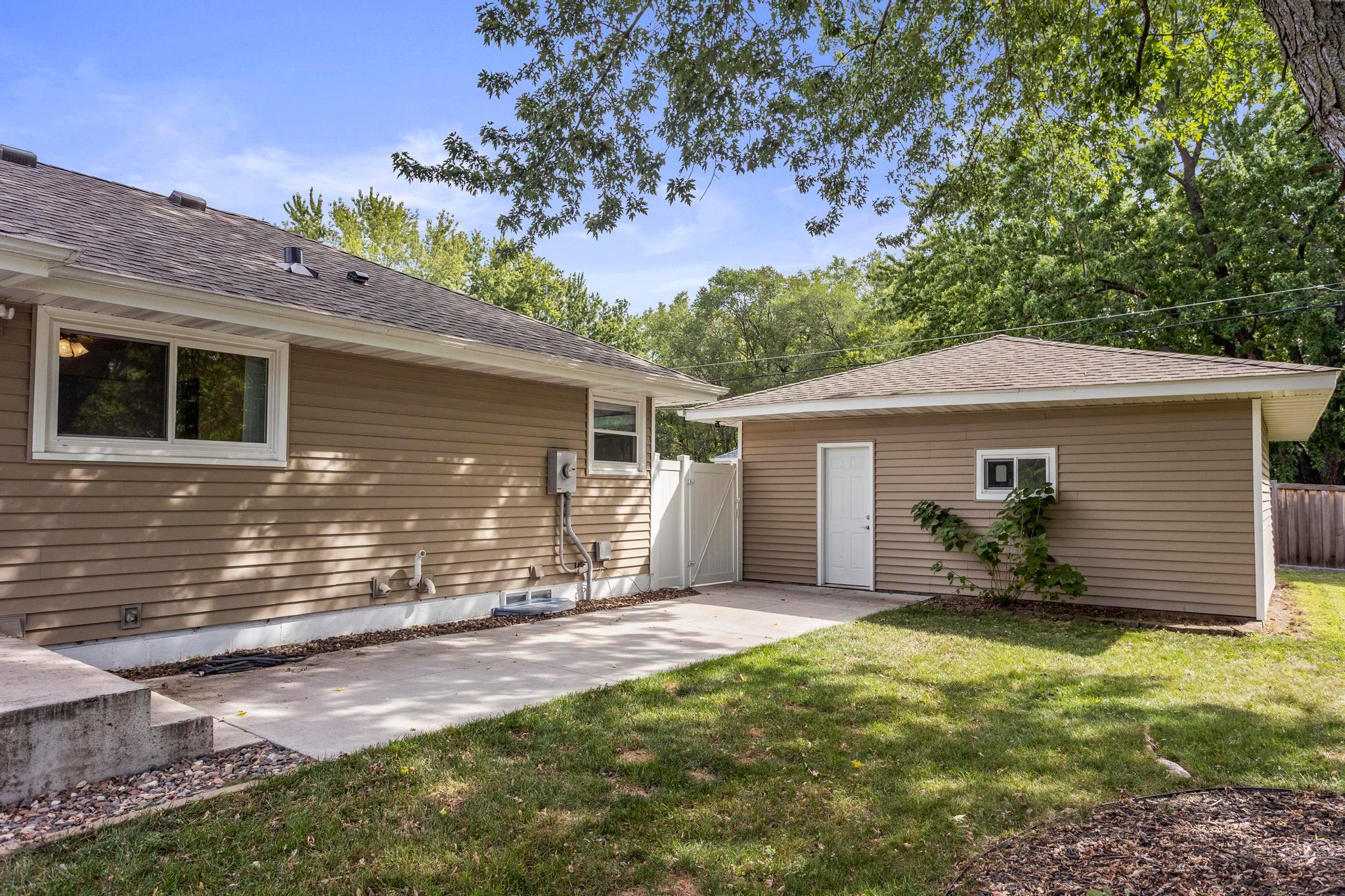 8947 Terrace Road Northeast Blaine, MN 55434 - Photo 28 of 44 Gallery Image 28