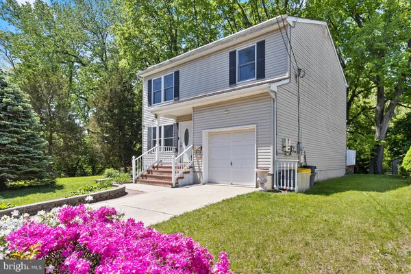 $460,000 | 1459 Deutz Avenue, Hamilton, NJ 08611