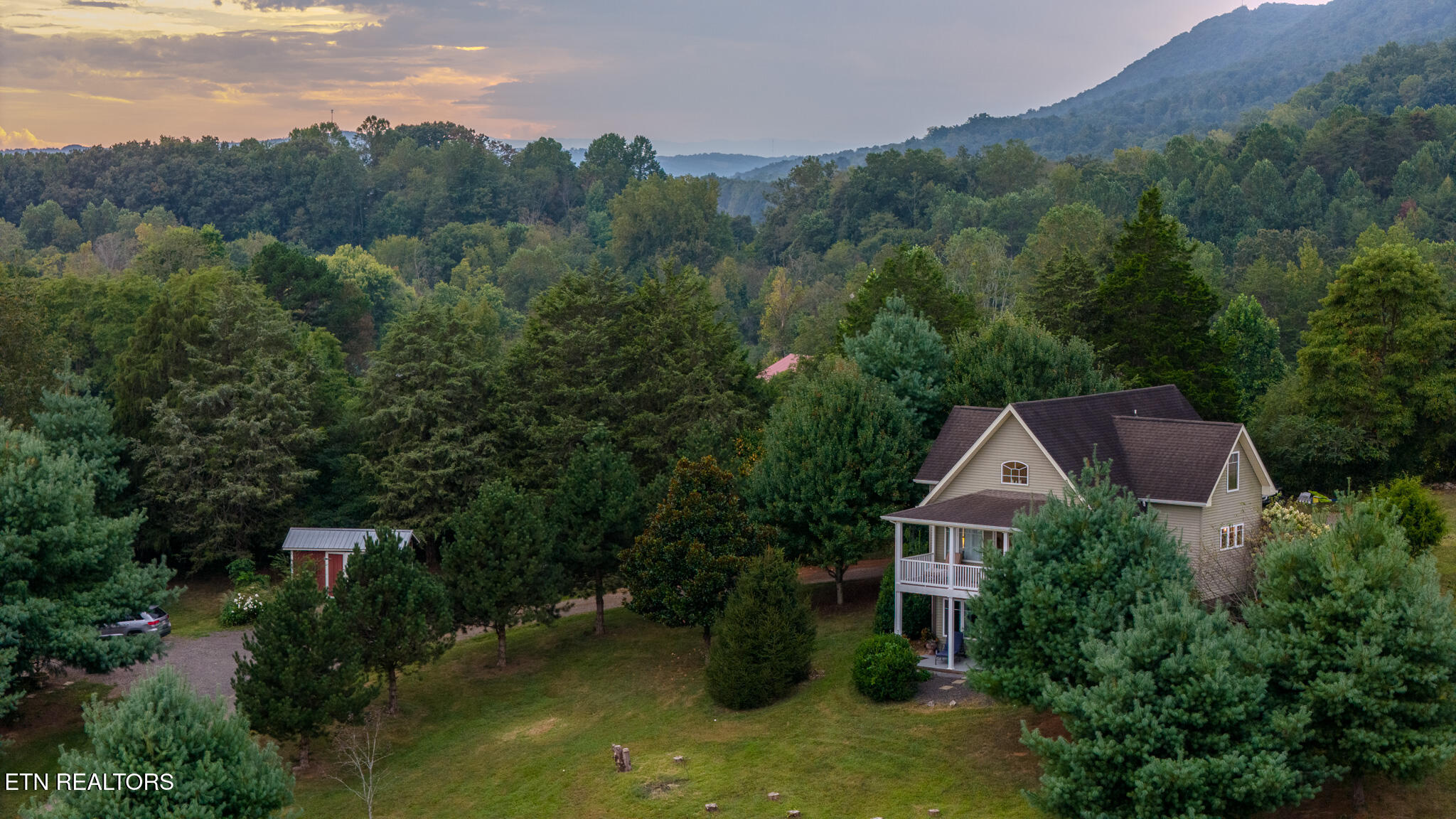 217 Brantley Acres Speedwell, TN 37870 - Photo 12 of 59 DJI_20250902184714_0862_D