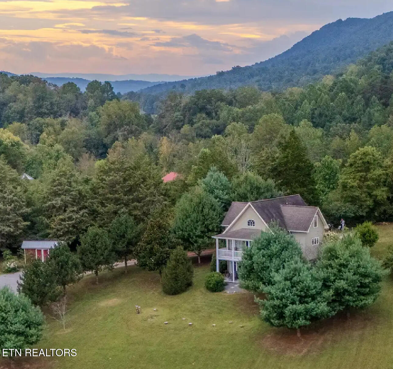 217 Brantley Acres Speedwell, TN 37870 - Photo 6 of 59 IMG_1917