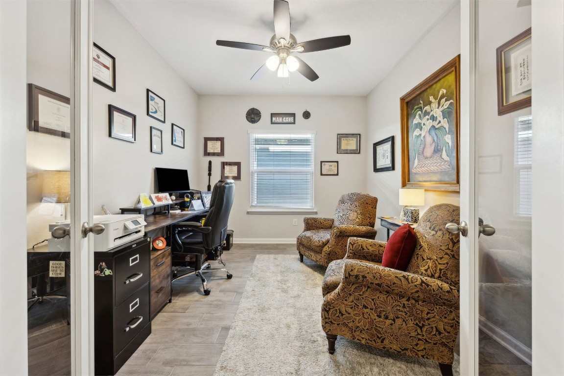 75505 Banyan Way Yulee, FL 32097 - Photo 24 of 94 a living room with furniture and a flat screen tv