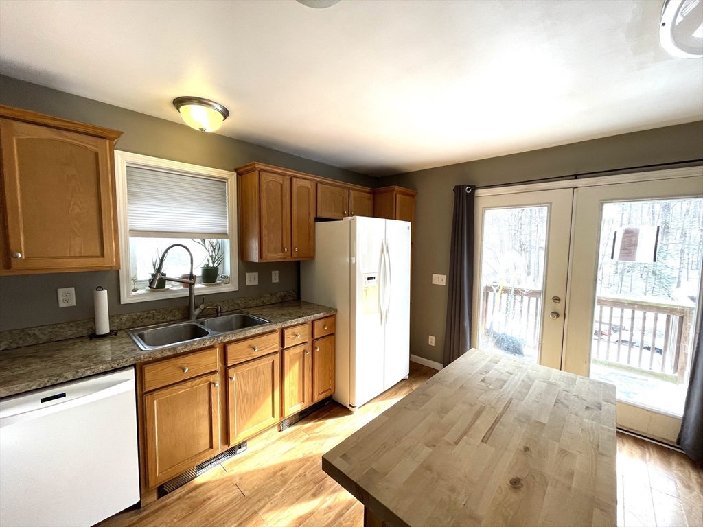 97 Lucy Fiske Road Shelburne, MA 01370 - Photo 6 of 16 Gallery Image 6