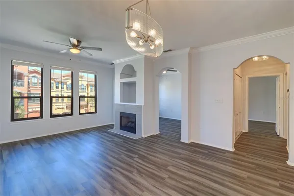 $2,100 | 2722 Via Tivoli, Unit 422B, Clearwater, FL 33764