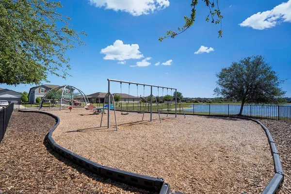 $2,200 | 9136 Hillcroft Drive, Riverview, FL 33578