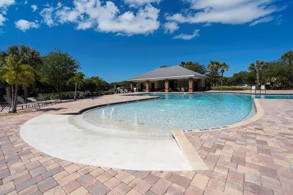 $2,200 | 9136 Hillcroft Drive, Riverview, FL 33578