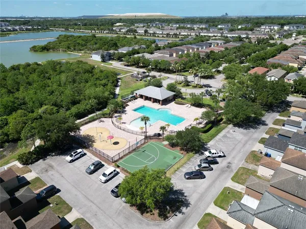 $2,200 | 9136 Hillcroft Drive, Riverview, FL 33578