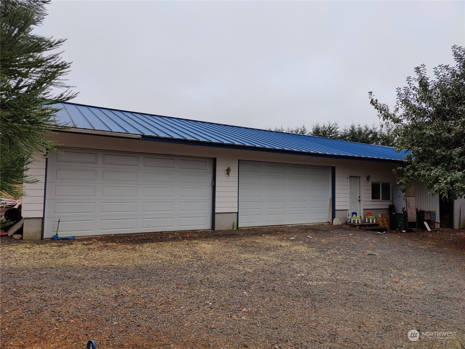 126 Reinseth Road Winlock, WA 98596 - Photo 7 of 33 a backyard of a house