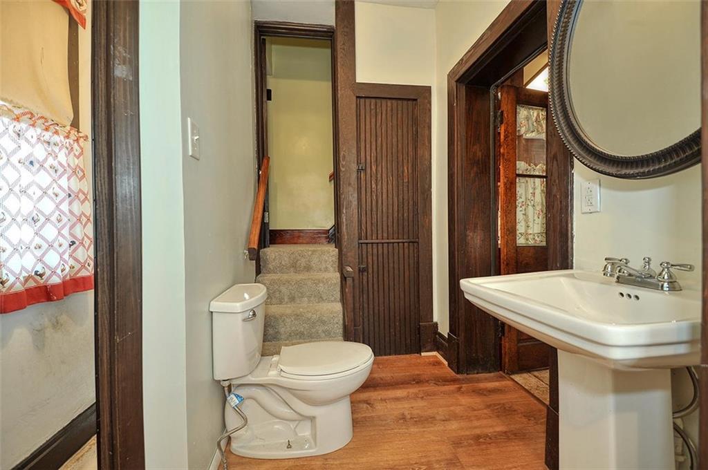 25 Wabash Avenue Hickory, PA 15340 - Photo 19 of 29 a bathroom with a sink a toilet and shower