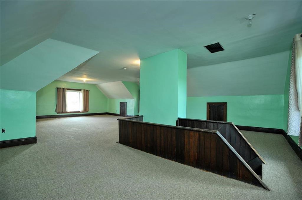 25 Wabash Avenue Hickory, PA 15340 - Photo 21 of 29 a view of an empty room and window