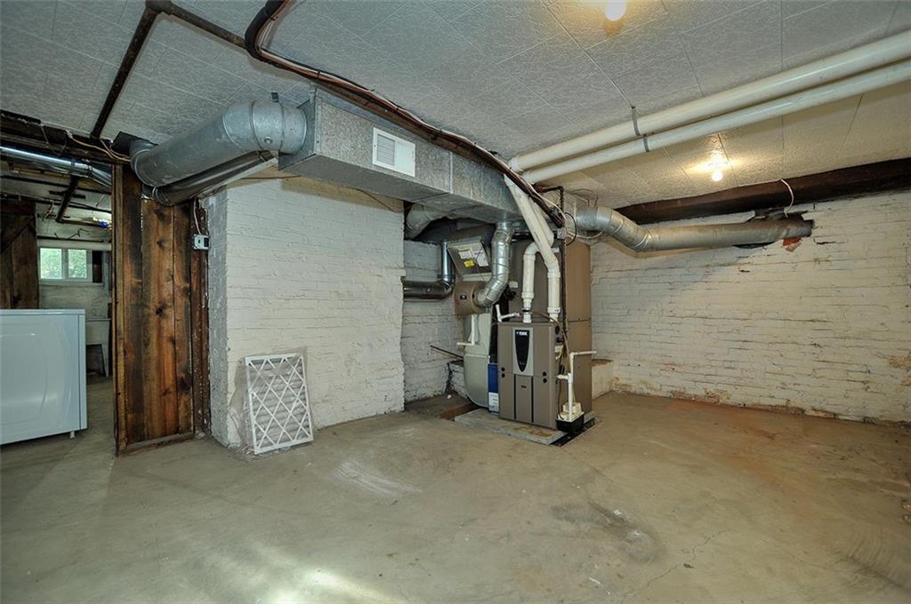 25 Wabash Avenue Hickory, PA 15340 - Photo 26 of 29 a view of empty room