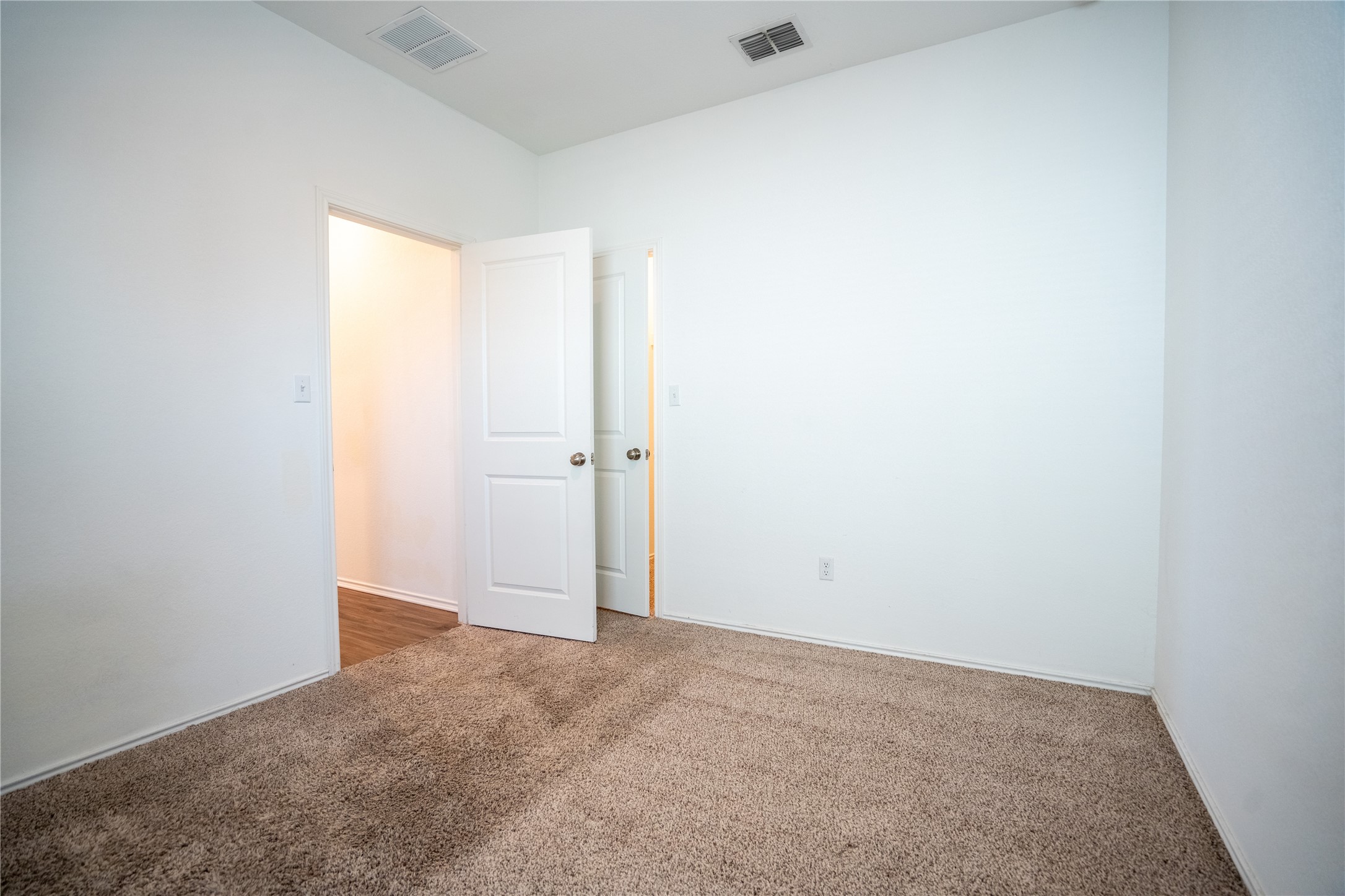 13400 Banquete Street Elgin, TX 78621 - Photo 24 of 29 Carpeted empty room with baseboards