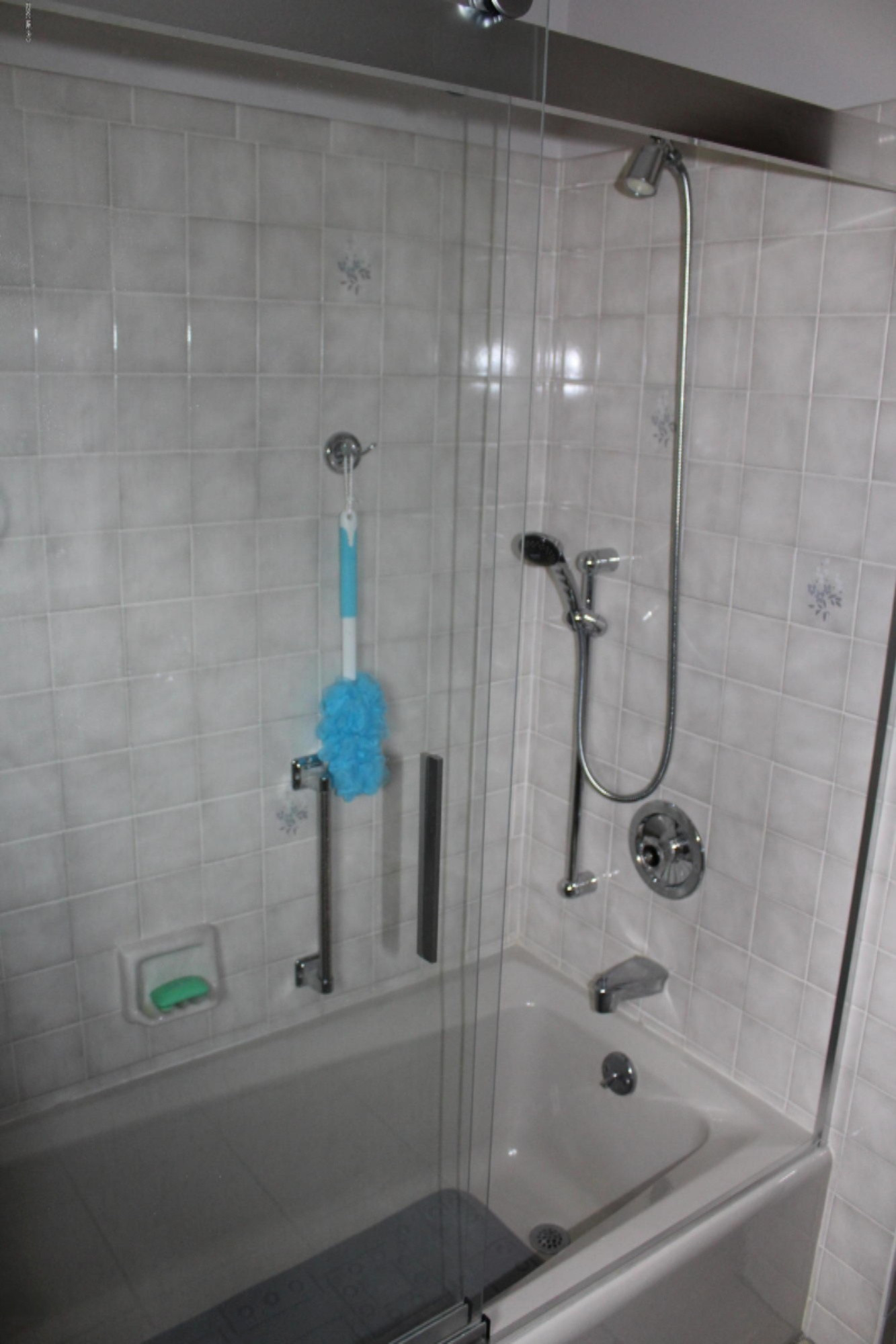 7011 West County Farm Road Greenville, MI 48838 - Photo 30 of 59 Tiled Shower/Tub