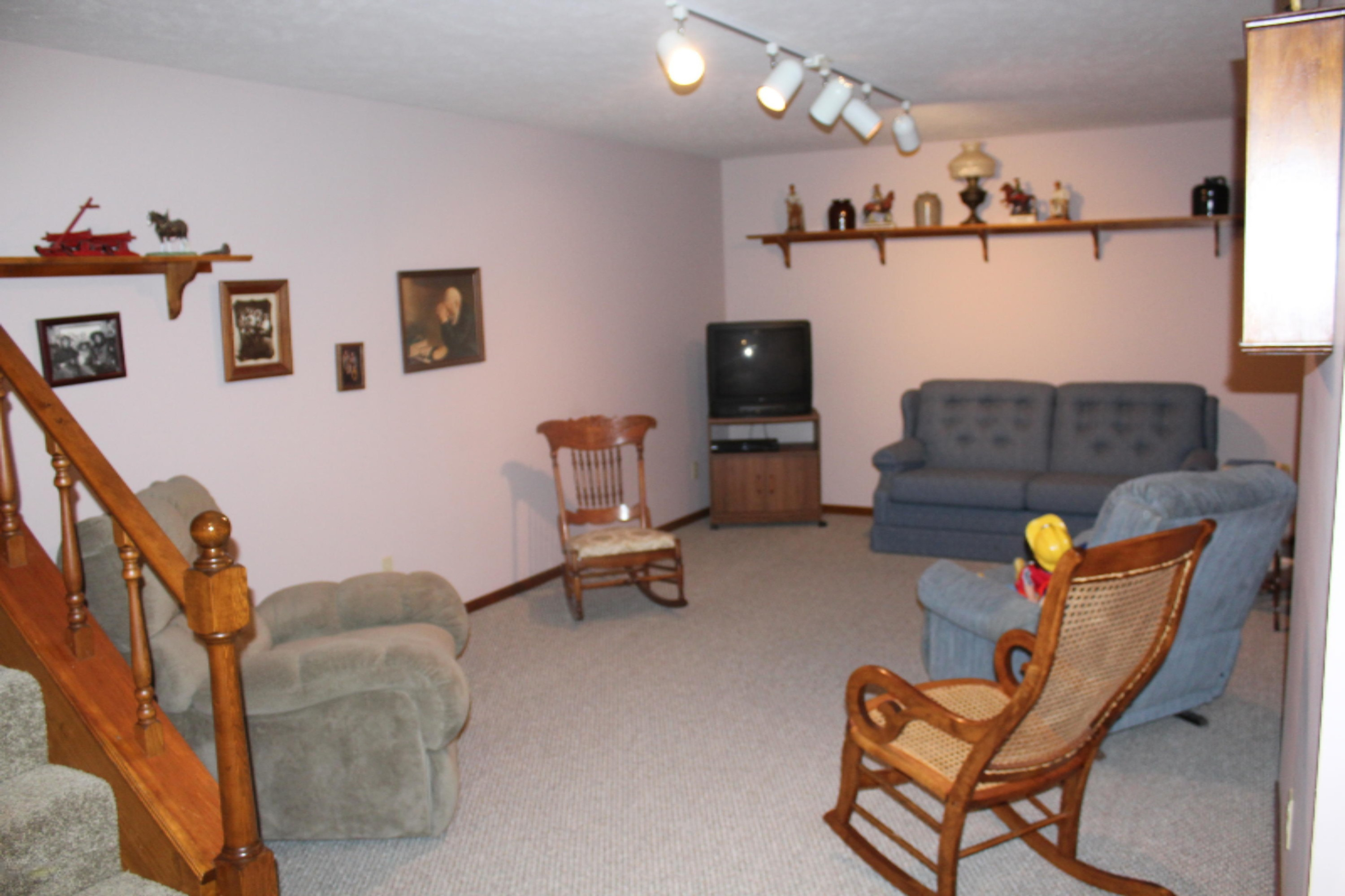 7011 West County Farm Road Greenville, MI 48838 - Photo 35 of 59 Family Room