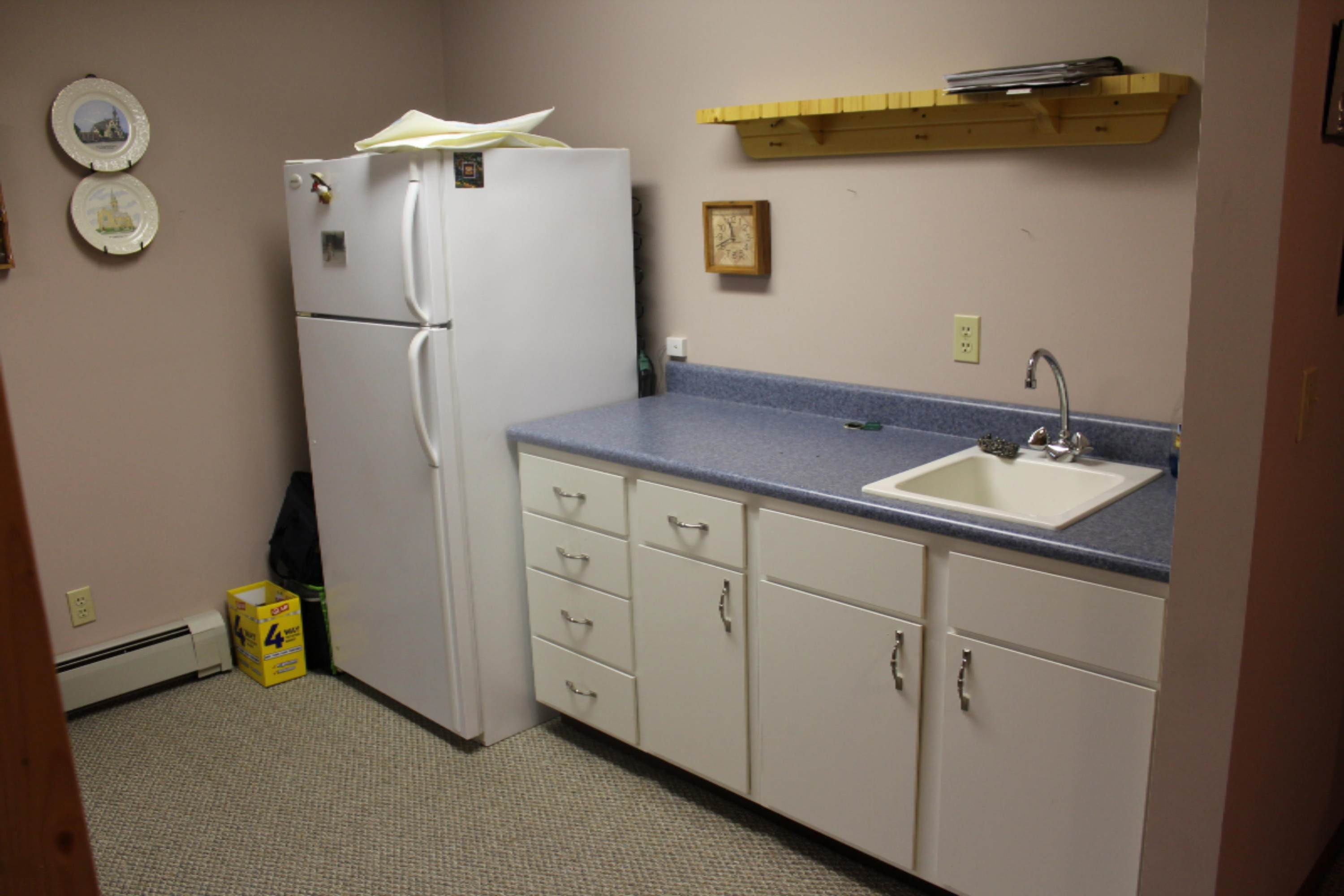 7011 West County Farm Road Greenville, MI 48838 - Photo 37 of 59 Kitchenette