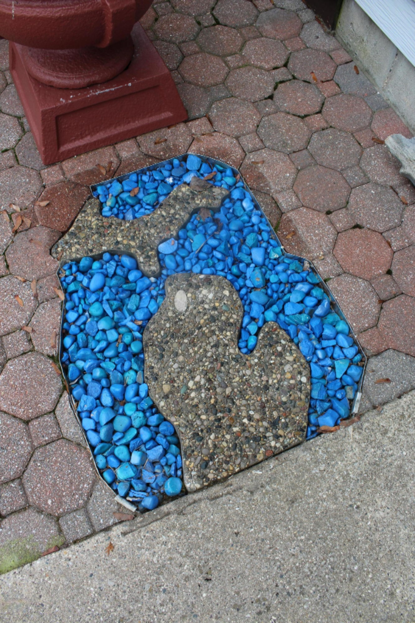 7011 West County Farm Road Greenville, MI 48838 - Photo 47 of 59 Decorative Stones