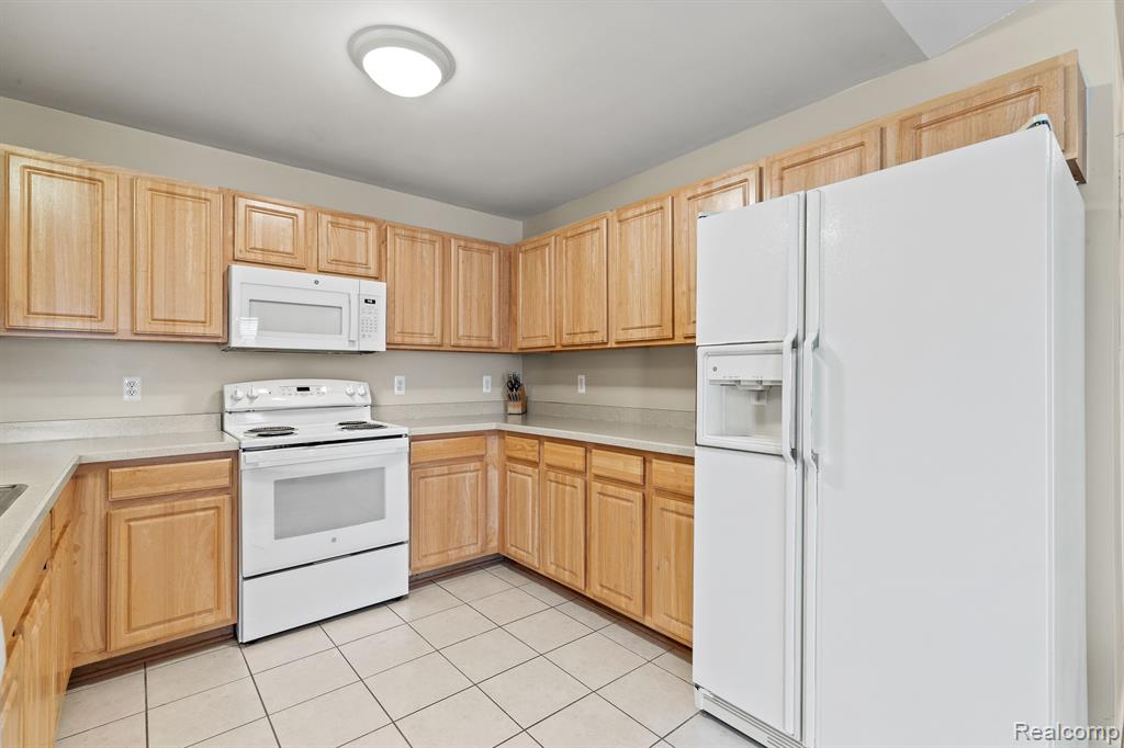 1635 Welland Street Howell, MI 48855 - Photo 14 of 24