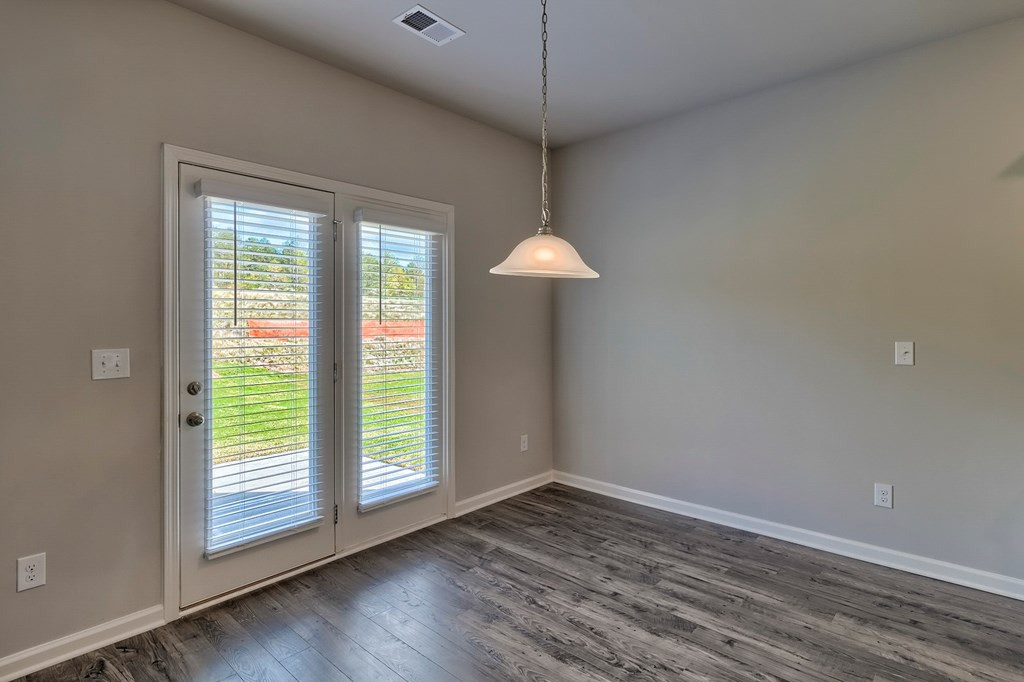 147 Lookout Loop North Augusta, SC 29841 - Photo 13 of 37 Breakfast area