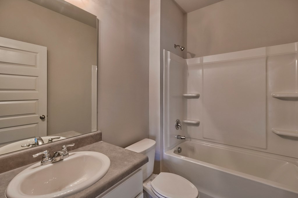 147 Lookout Loop North Augusta, SC 29841 - Photo 25 of 37 Downstairs Bathroom