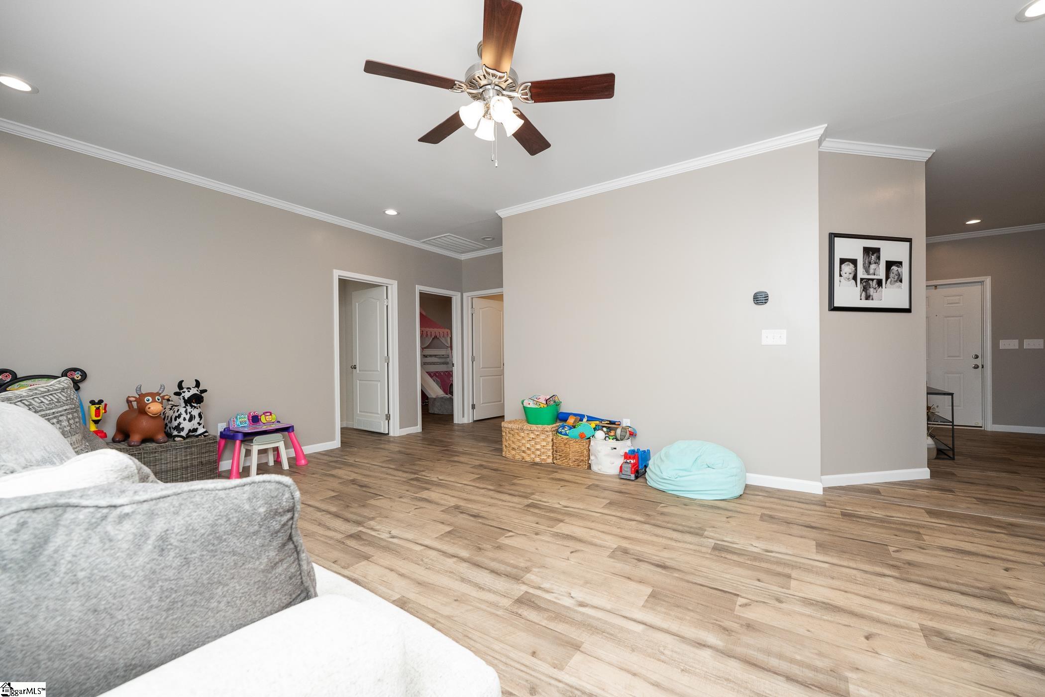 825 Old Cedar Rock Road Easley, SC 29640 - Photo 17 of 31