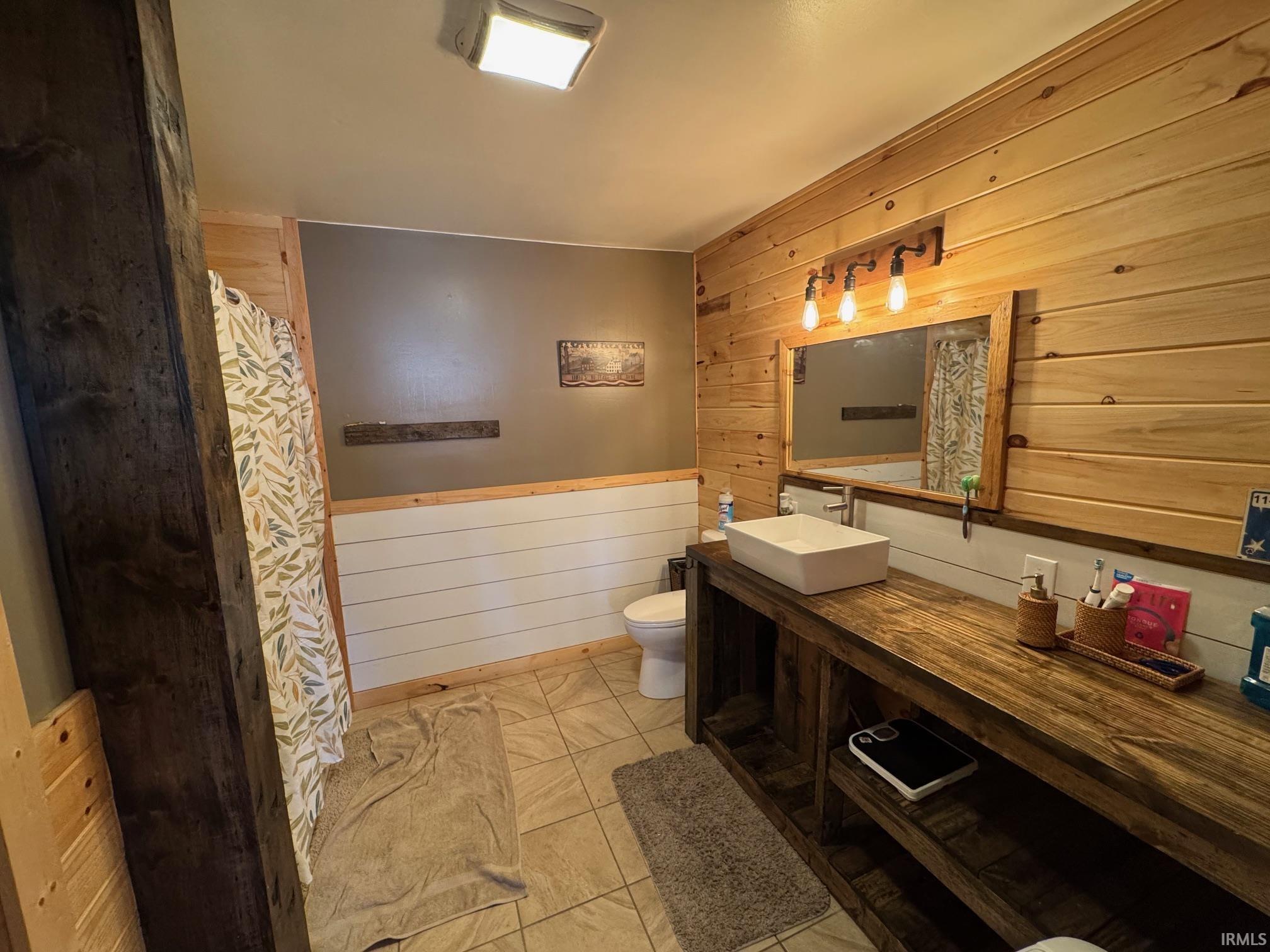 2787 Southway Rochester, IN 46975 - Photo 9 of 15