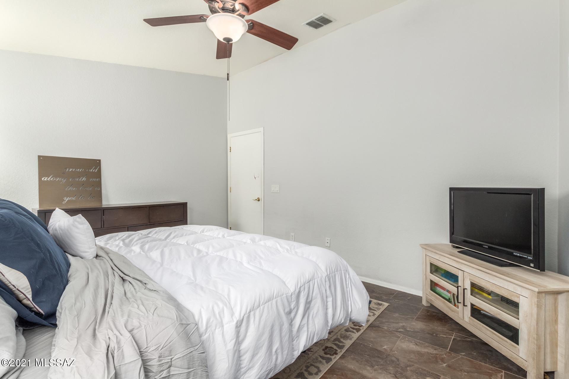 464 East Greg Rock Road Vail, AZ 85641 - Photo 16 of 26