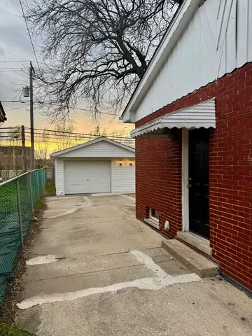 $163,000 | 220 Westgate Avenue, Chicago Heights, IL 60411