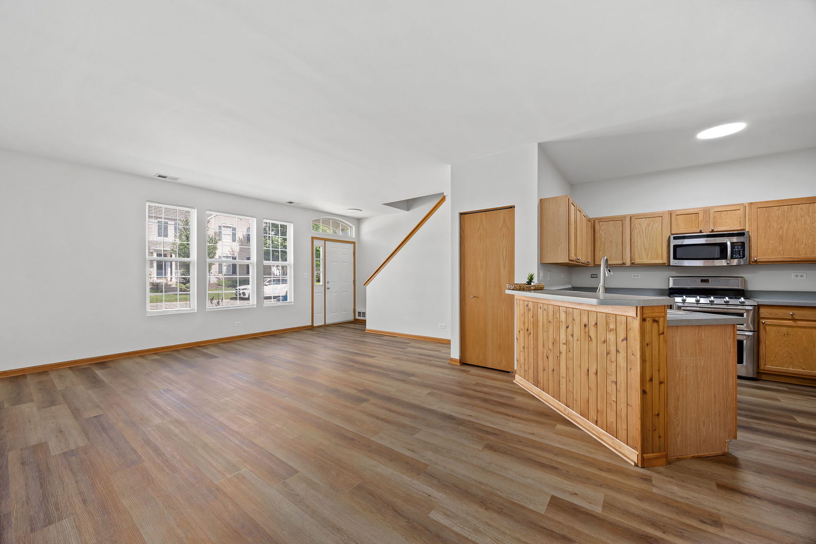 262 Springbrook Trail South Oswego, IL 60543 - Photo 6 of 25