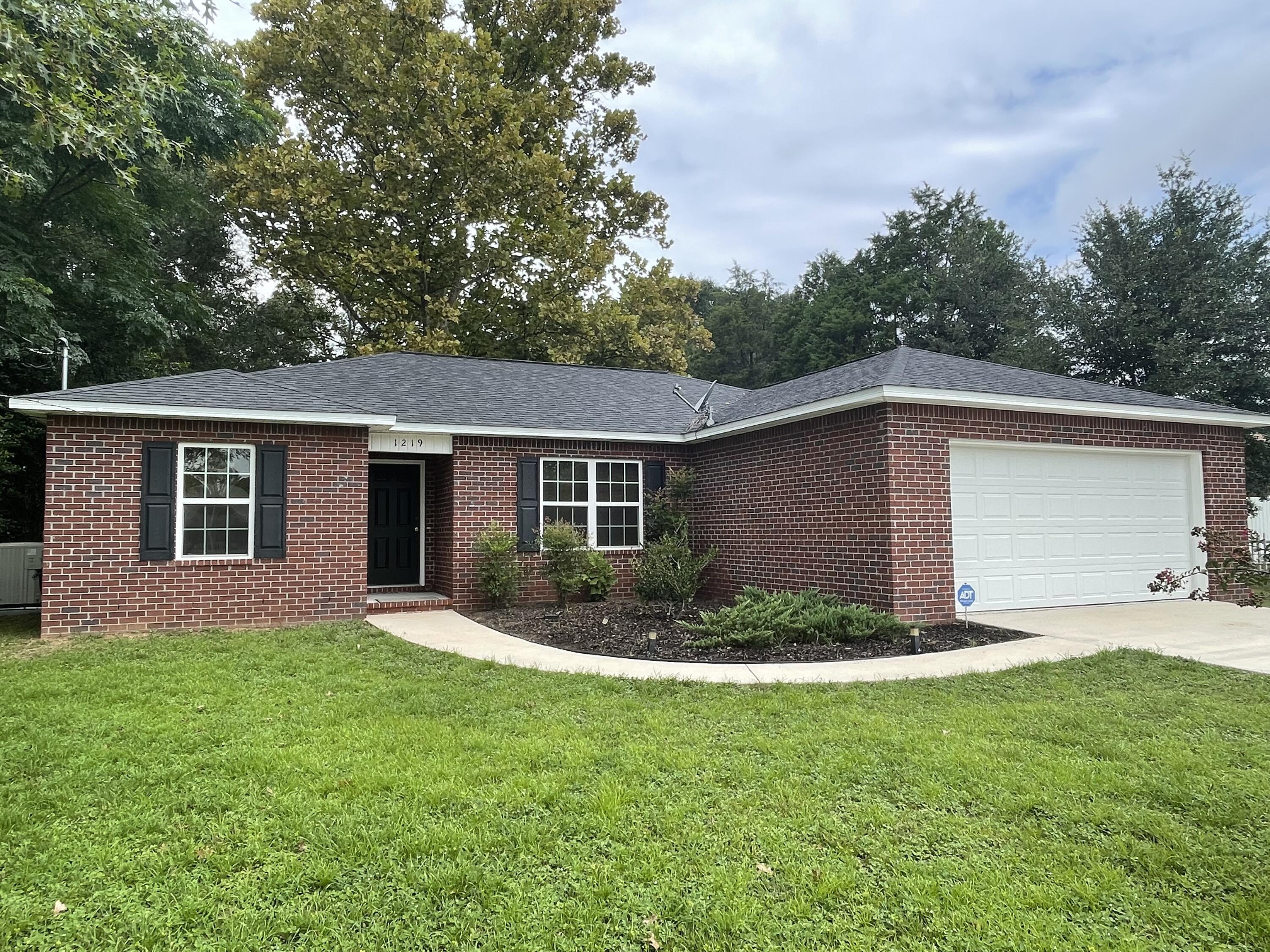 1219 Valley Road Crestview, FL 32539 - Photo 1 of 27 IMG_4253