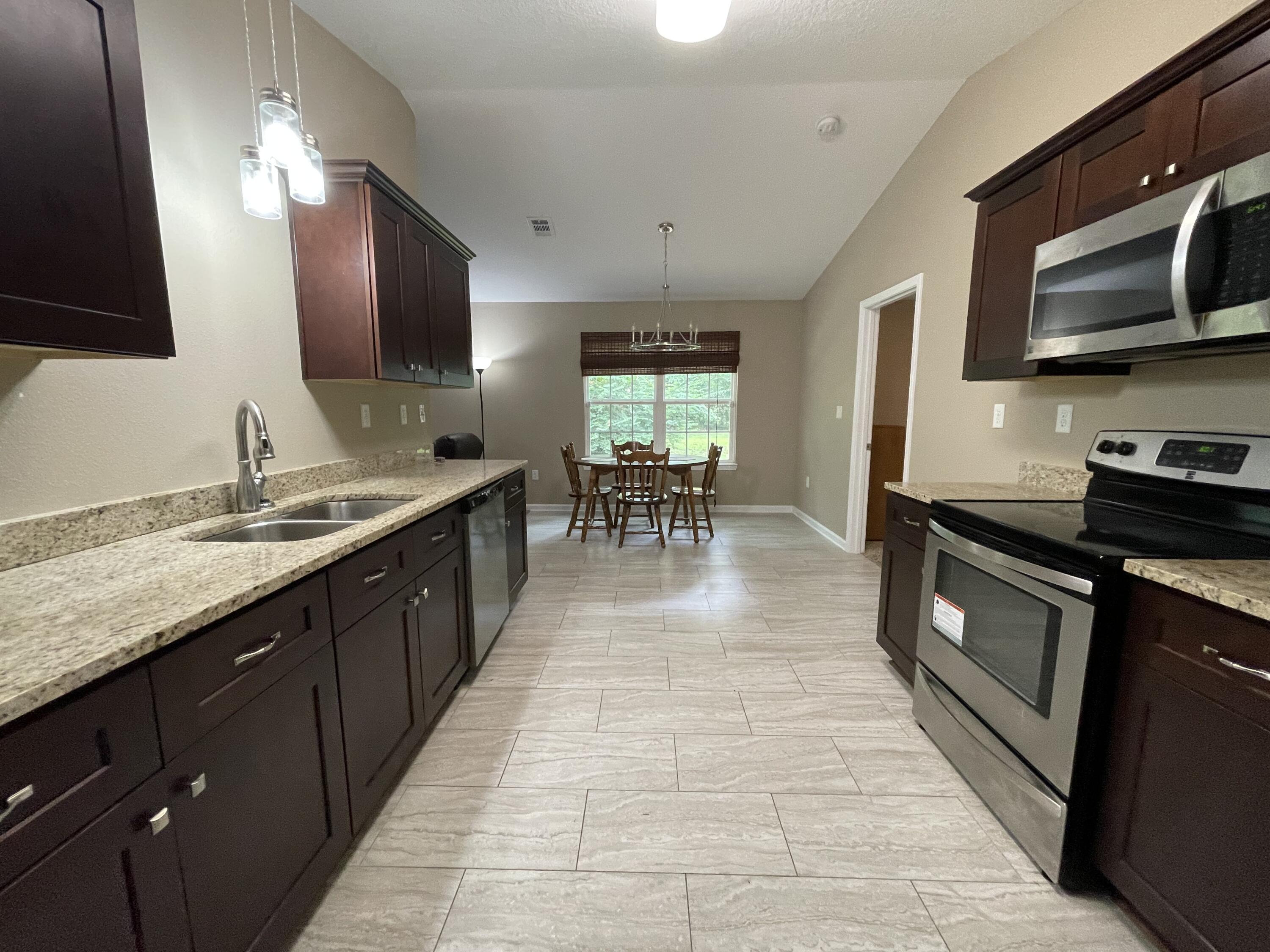 1219 Valley Road Crestview, FL 32539 - Photo 4 of 27 IMG_4495