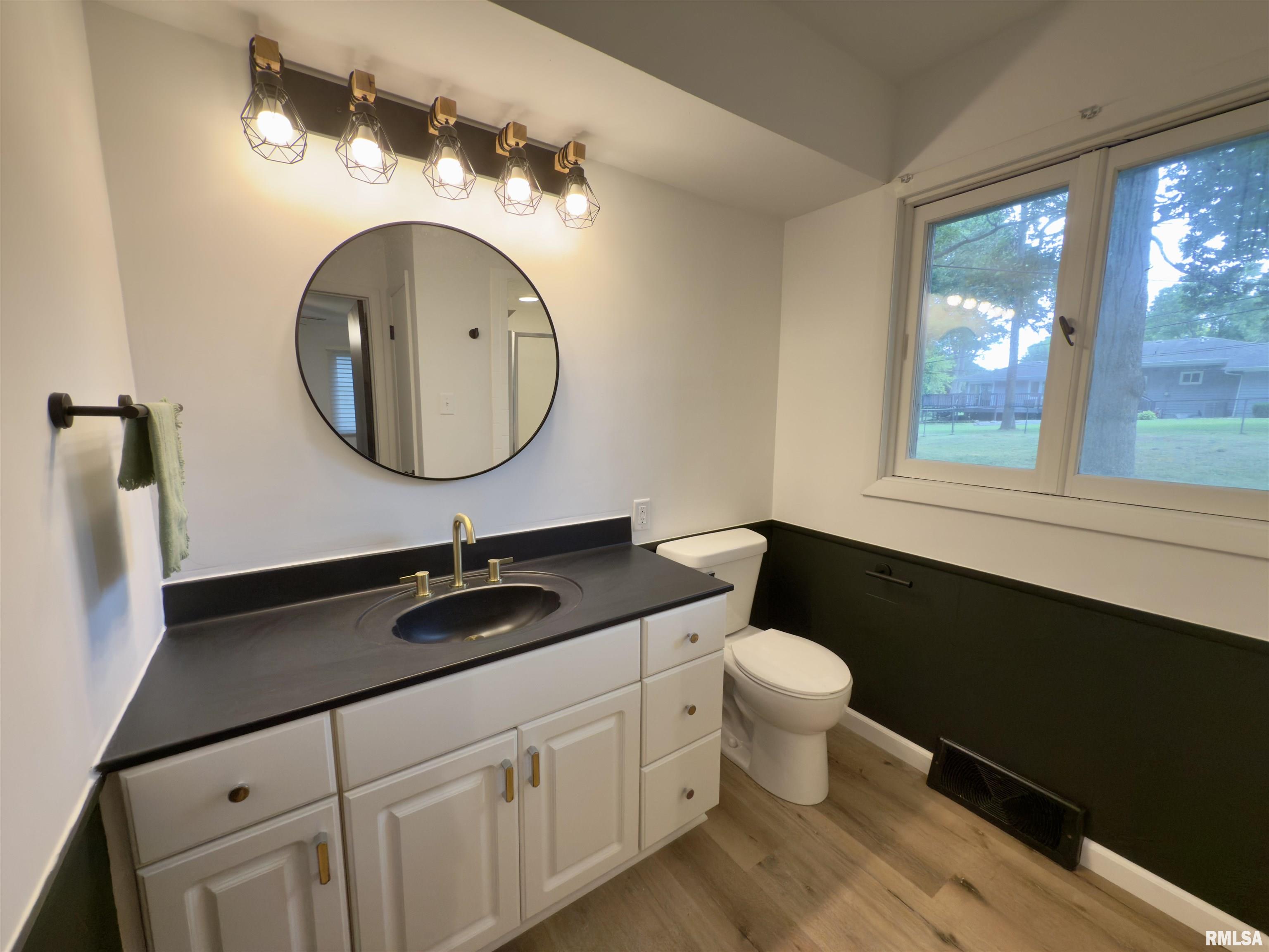 2625 East Lost Bridge Road Decatur, IL 62521 - Photo 31 of 50 Gallery Image 31
