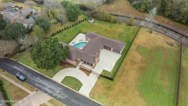 $550,000 | 308 Monteigne Drive, Lafayette, LA 70506