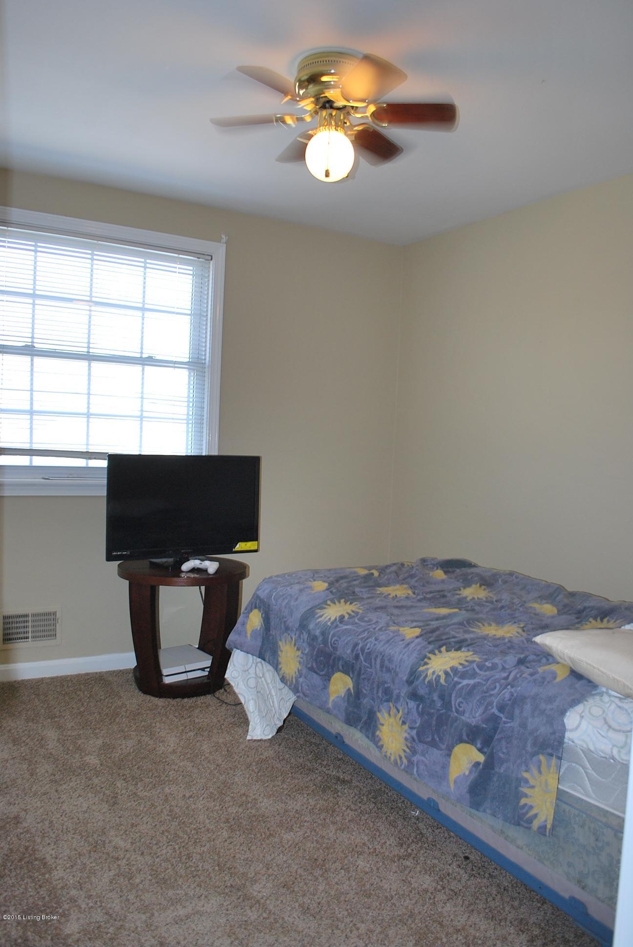 11403 Angelina Road Louisville, KY 40229 - Photo 9 of 16 Angelina br 3