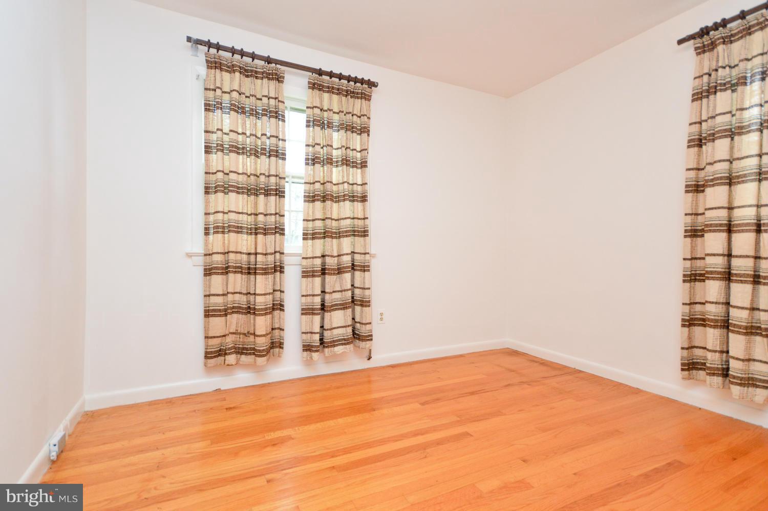 13127 Buccaneer Road Silver Spring, MD 20904 - Photo 15 of 23 Bedroom