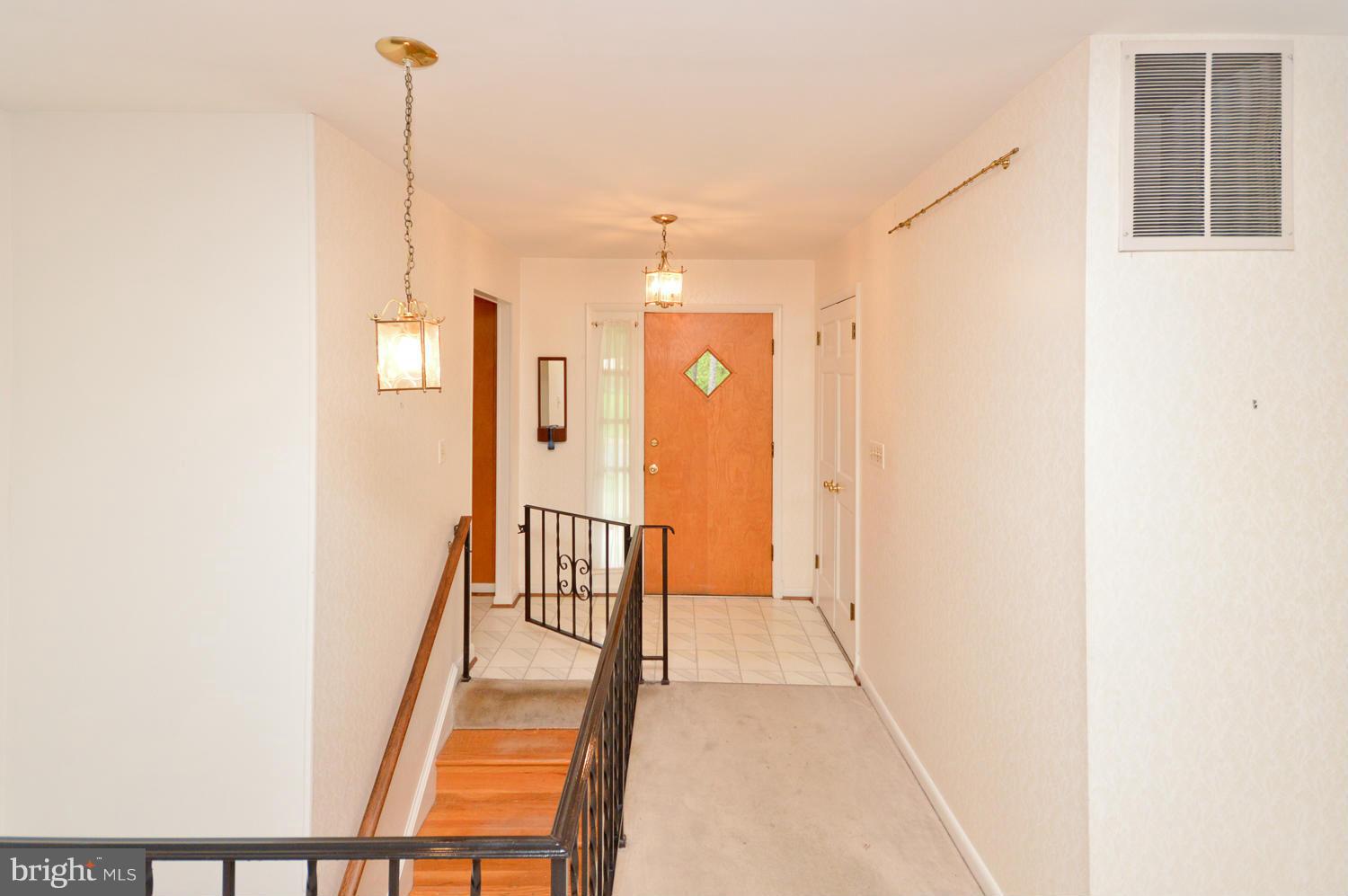 13127 Buccaneer Road Silver Spring, MD 20904 - Photo 4 of 23 Interior (General)