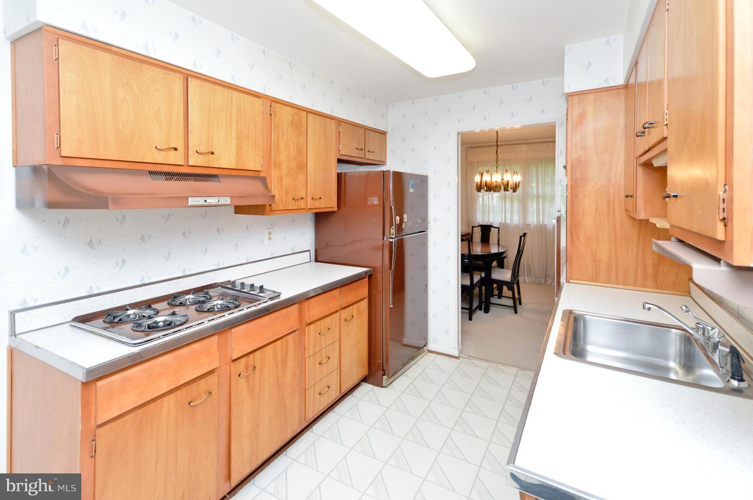13127 Buccaneer Road Silver Spring, MD 20904 - Photo 9 of 23 Kitchen