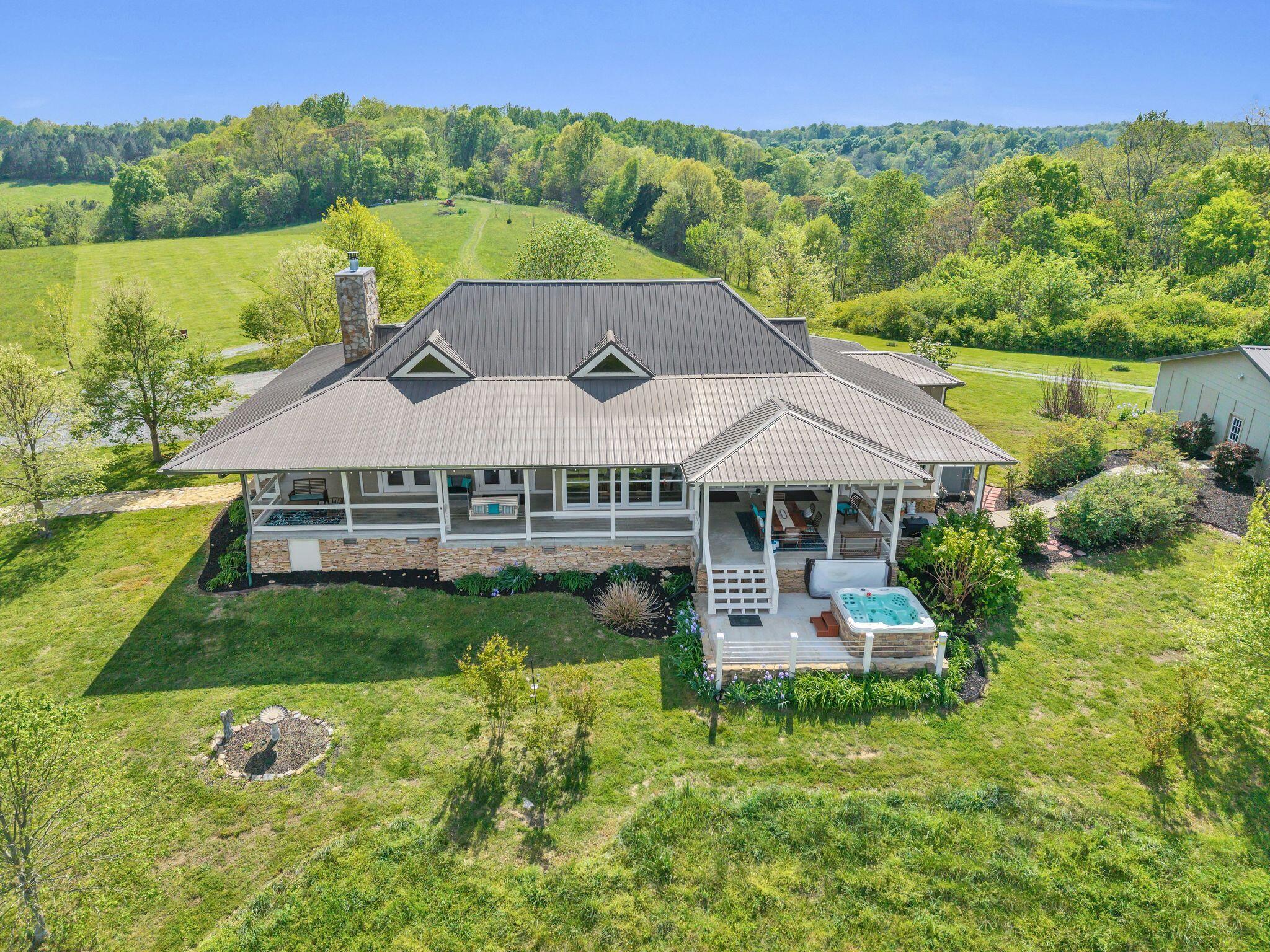 39 Fayetteville Road Kelso, TN 37348 - Photo 8 of 76 rg2604121-1063