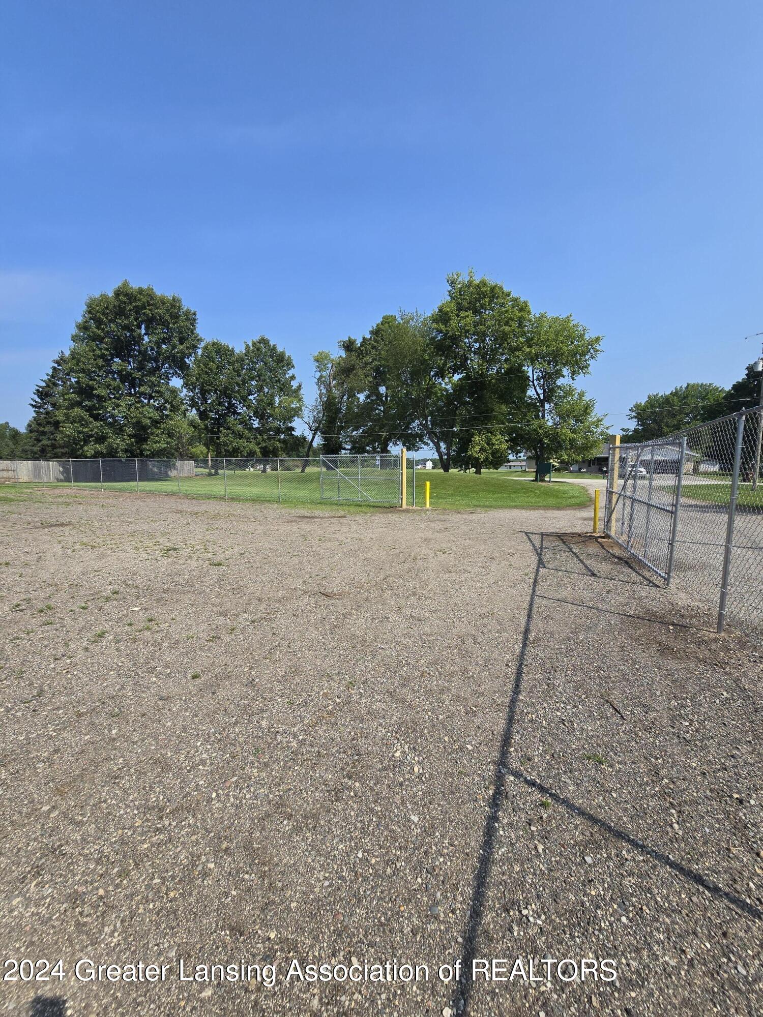 10350 Peake Road Portland, MI 48875 - Photo 7 of 26 20240731_110545
