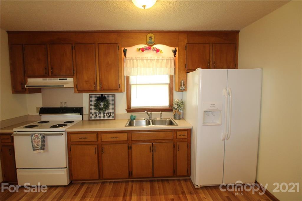 321 Waco Road Kings Mountain, NC 28086 - Photo 9 of 38 Gallery Image 9