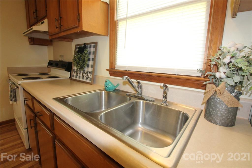 321 Waco Road Kings Mountain, NC 28086 - Photo 10 of 38 Gallery Image 10