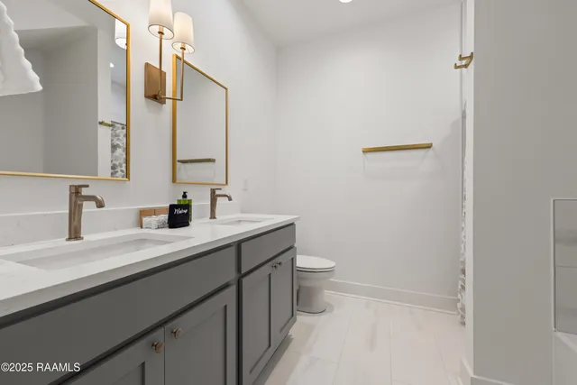 $2,975 | 204 Steiner Oaks, Lafayette, LA 70508