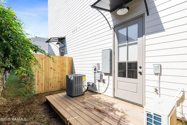 $2,975 | 204 Steiner Oaks, Lafayette, LA 70508