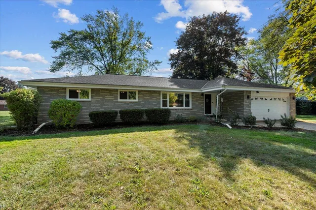 $389,000 | 6549 West Donges Lane, Brown Deer, WI 53223