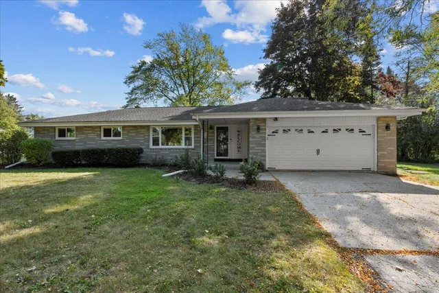 $389,000 | 6549 West Donges Lane, Brown Deer, WI 53223