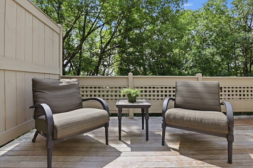 7 Wainwright Road, Unit 47 Winchester, MA 01890 - Photo 14 of 32