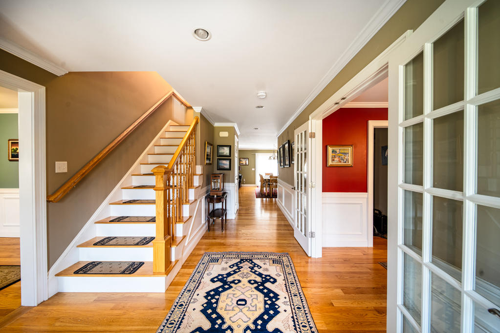 527 County Road Pocasset, MA 02559 - Photo 18 of 25 a view of entryway