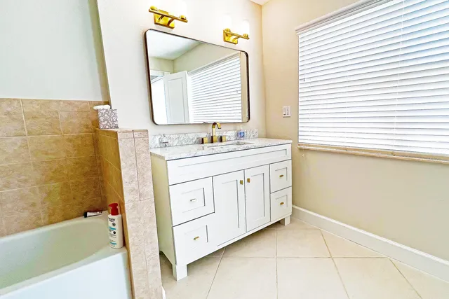 $3,150 | 3541 Northeast Ocean Boulevard, Unit 4, Stuart, FL 34996